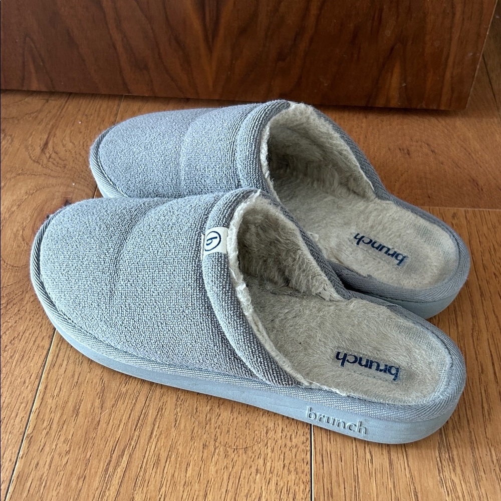 Brunch Gray Slip-On Shearling Slippers - Picture 2 of 5